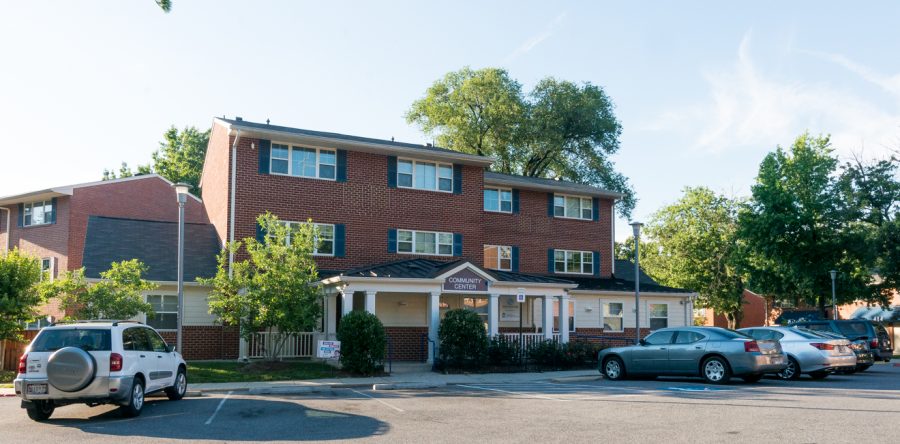 Admiral Oaks Apartments